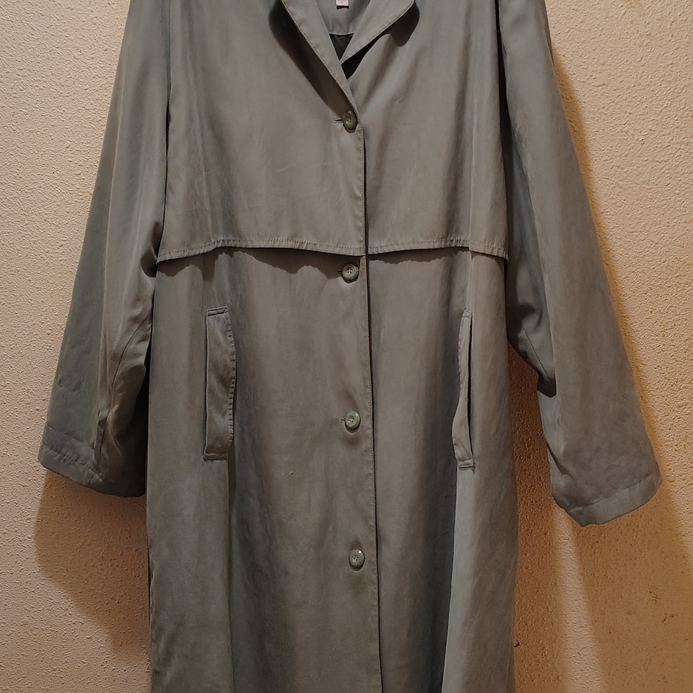 London Fog Trench Coat - Picture 6 of 11